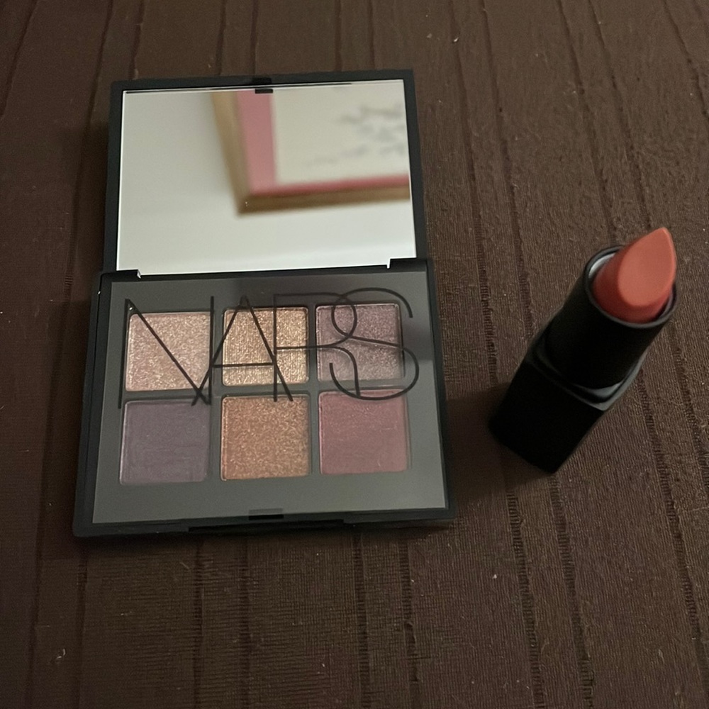 NARS makeup set